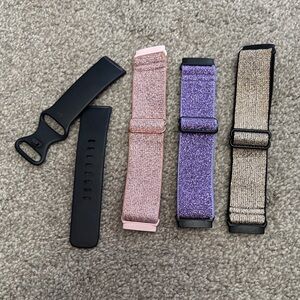 NWOT Fit Bit Versa 4 watch bands
